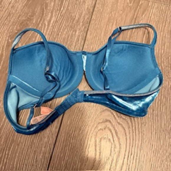 Victoria's Secret Velvet Blue Bra 34B and Lucky Brand Gray Bralette Small - Picture 5 of 8